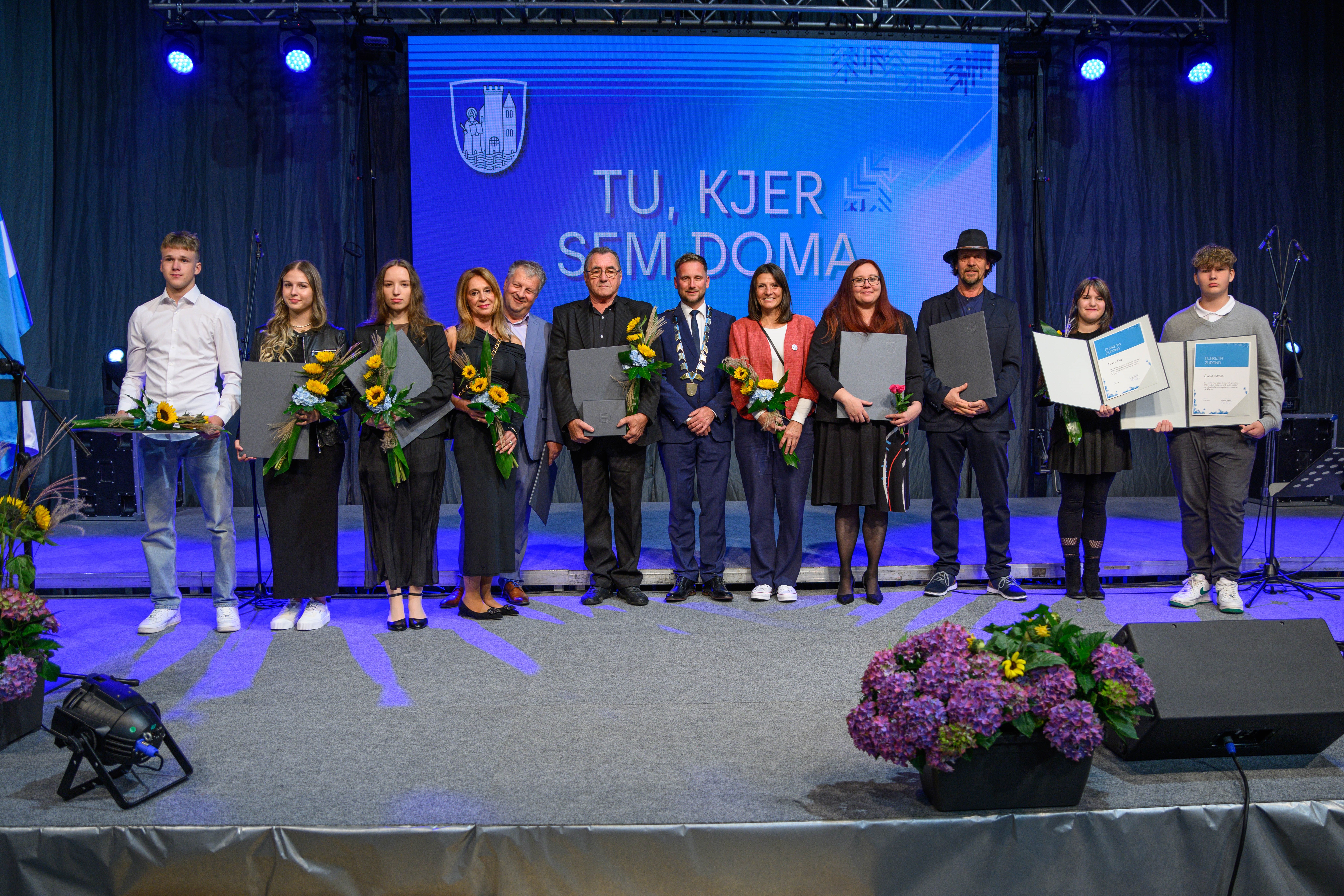 Občinski Praznik 25'-66